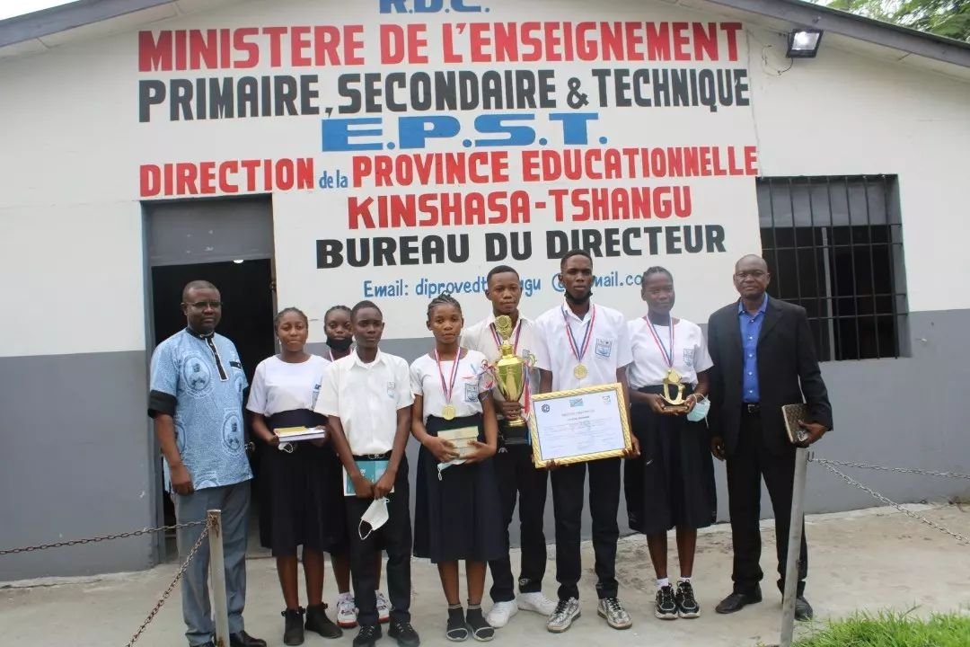 Éducation : le Collège Bonsomi célèbre son sacre au Prix Les Débatteurs proved 2